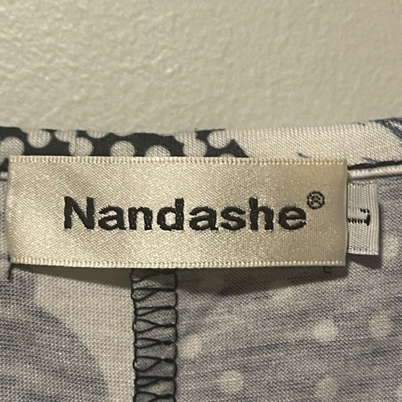 Nandashe Women’s Scoop Neck Tunic Top Sz L - Picture 6 of 6